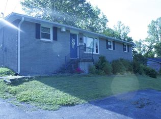 202 Lakeshore Dr, McMinnville, TN 37110