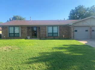 3257 Falcon Dr, Abilene, TX 79606
