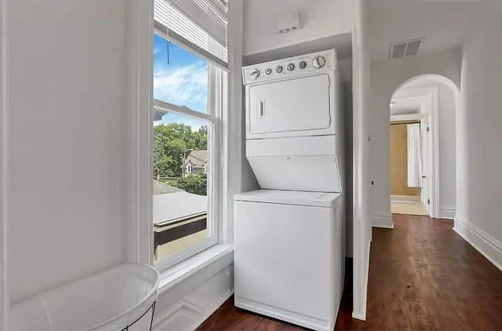 82 Price Ave #C — Photo 6