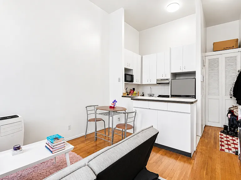 224 E 116th St #2A — Photo 2