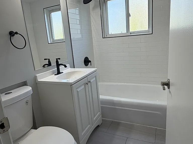5331 S Kilbourn Ave #2 — Photo 11