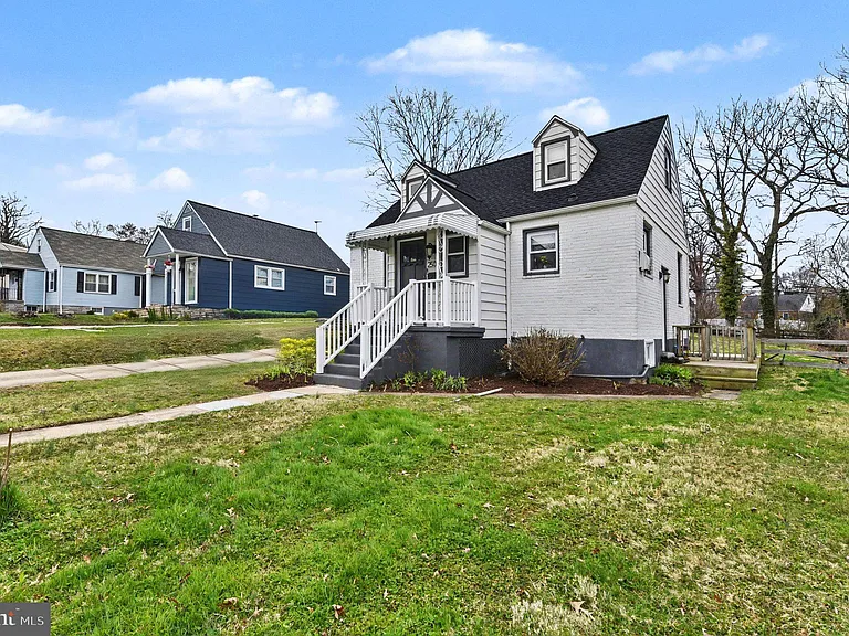 2507 Glencoe Rd — Photo 3