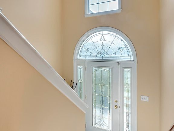 2nd image of 788 Cliffside Dr