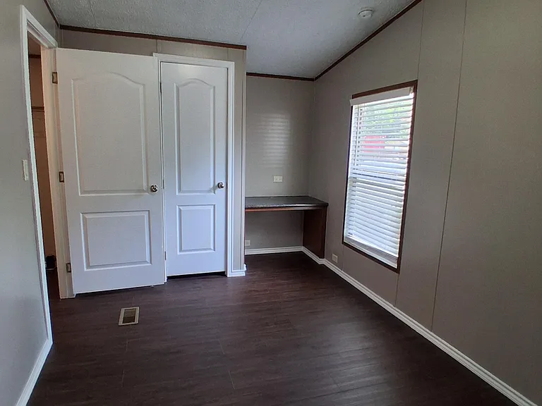 611 Summerhaven Dr #611 — Photo 5