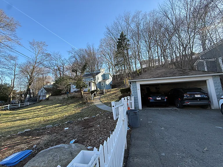 58 Lake St — Photo 16