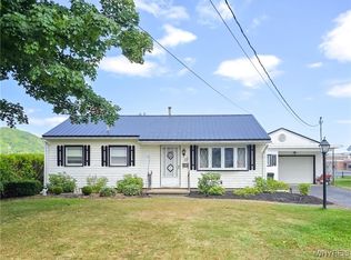 25 Riggs St, Franklinville, NY 14737