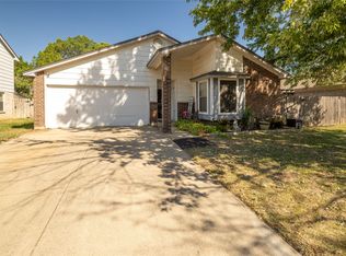 1217 Nicole Way, Burleson, TX 76028