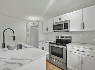 5823 Pershing St, Houston, TX 77033