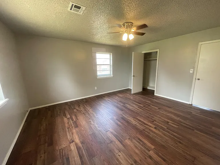 1252 S 27th Pl — Photo 27