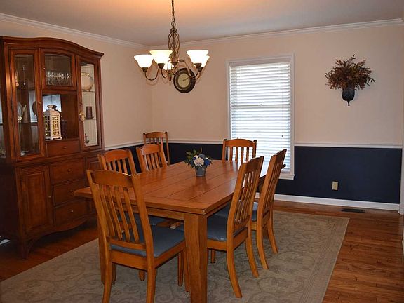 3rd image of 5655 Ironwood Dr