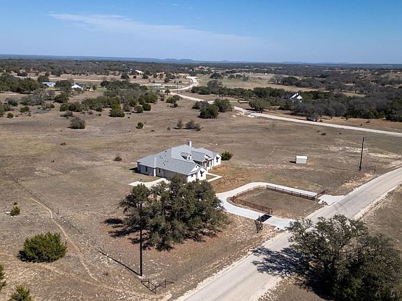 3rd image of 103 Buck Rabbit Road