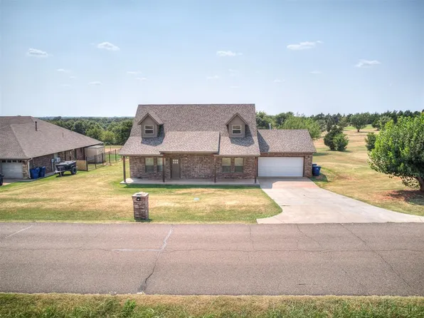 517 S Broadway St, Guthrie, OK 73044