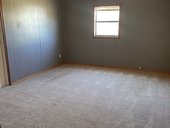 Large bedroom 