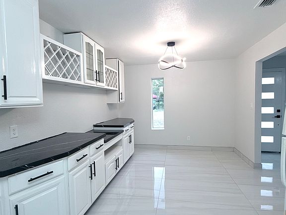 3rd image of 2405 Mobile Ave