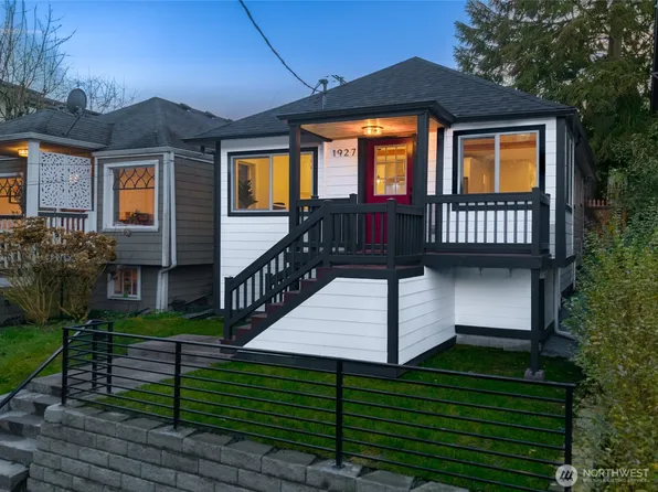 1927 42nd Avenue SW, Seattle, WA 98116