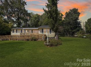 5 Love St, Lowell, NC 28098