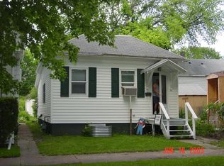 508 N 8th St, Grand Forks, ND 58203