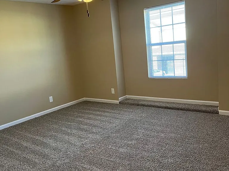 648 Stowe Ct #1 — Photo 12
