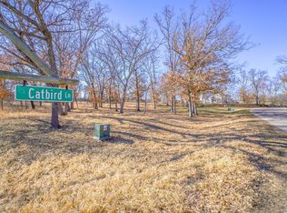 1 Catbird Ln, Saint Paul, MN 55127