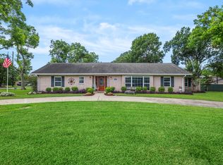5707 Guyler St, Wallis, TX 77485