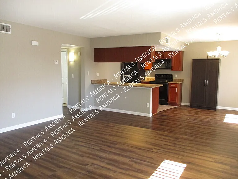 1350 N 85th Pl — Photo 8