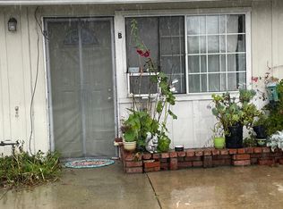21740 Olive Ave APT B, Cupertino, CA