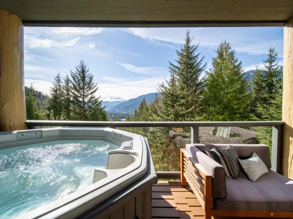 2269 Nordic Dr #3, Whistler, BC V8E 0P5