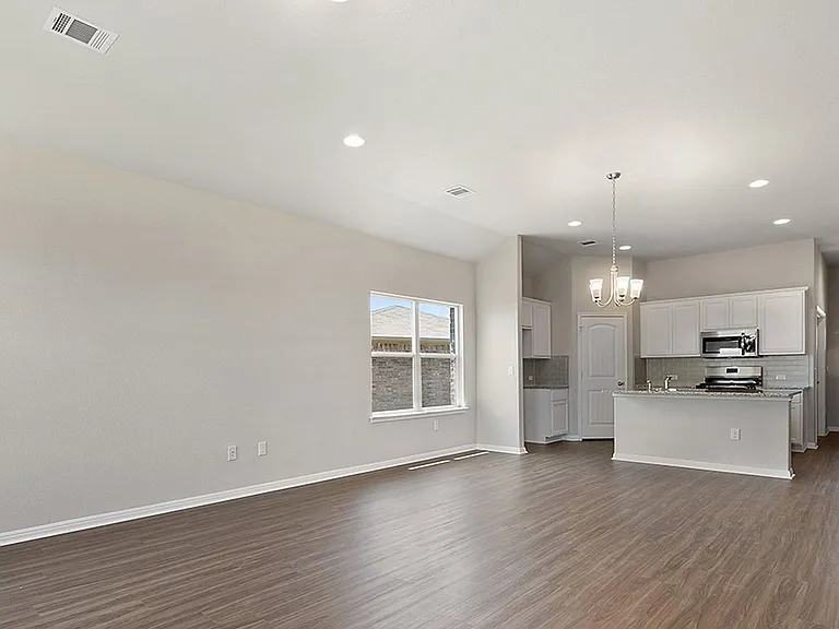 956 Dubina Ave — Photo 4