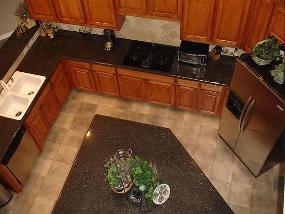 5th image of 4329 Milsop Dr
