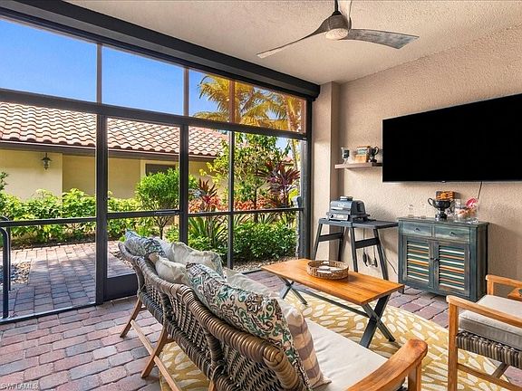 4th image of 9840 Venezia CIR #815
