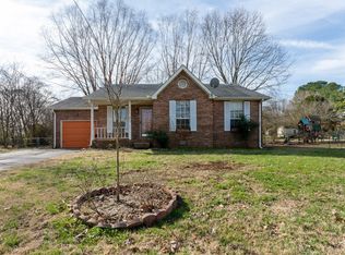 305 Hillman Dr, Clarksville, TN 37040