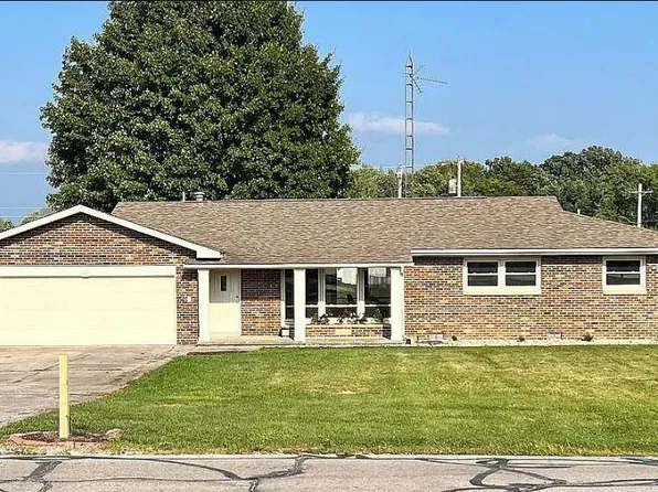 1311 S Cowen St, Garrett, IN 46738