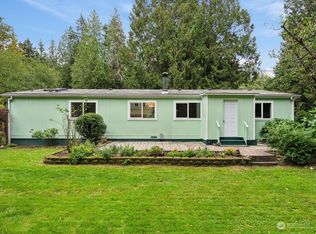 20959 Division St NE, Indianola, WA 98342