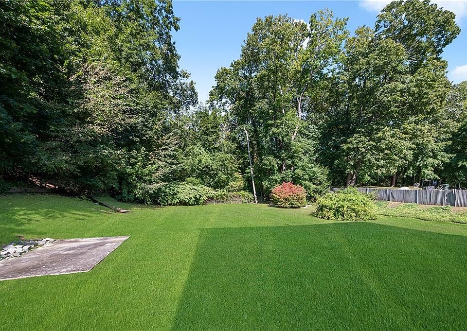 Condos At Pond 24 Stillwater Rd Smithfield RI Zillow