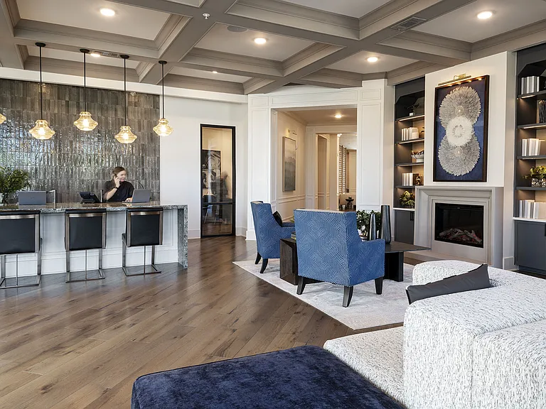 The Everly at Rouzan — Photo 18