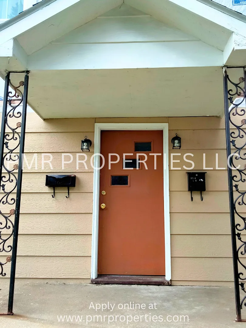2716 Patee Street — Photo 2
