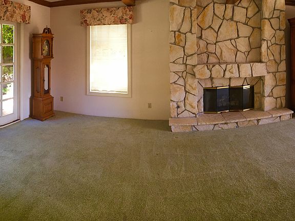 3rd image of 3133 Corinna Dr