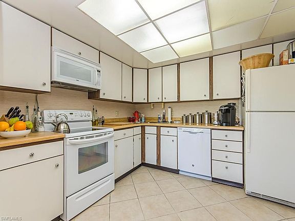 5th image of 424 Meadowlark Ln Unit A