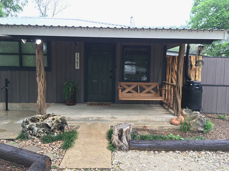1st image of 1565 Roadside Dr