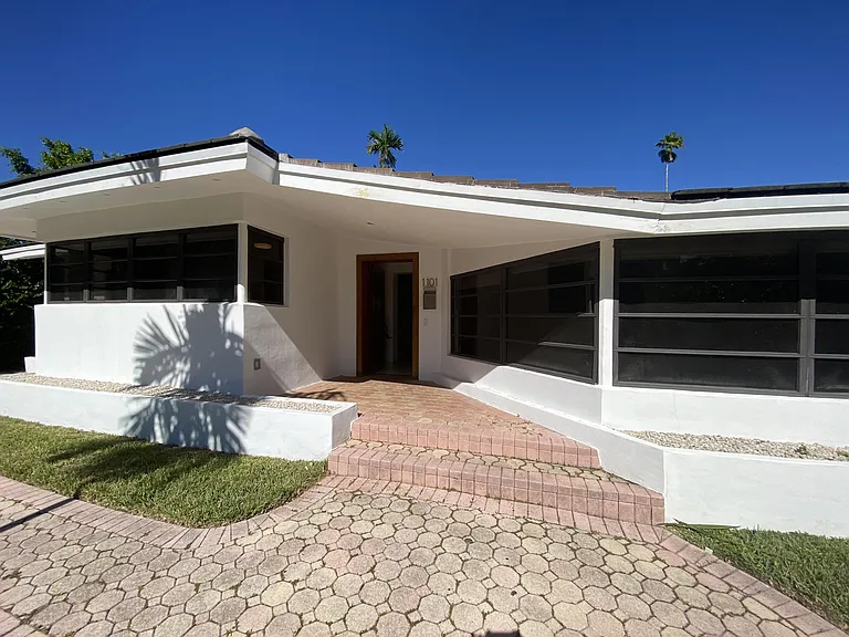 1101 Bay Dr — Photo 39