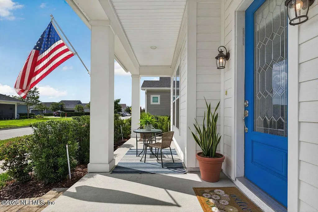 4 bed, 3.0 bath, 2247 sqft, $3,200 — Photo 3