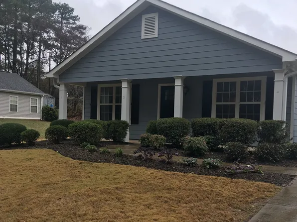 290 Jones Dr, Roswell, GA 30075