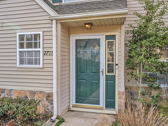 3rd image of 2711 Falcon Ct #1306