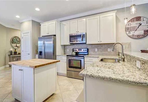 Home For Sale In Artesia