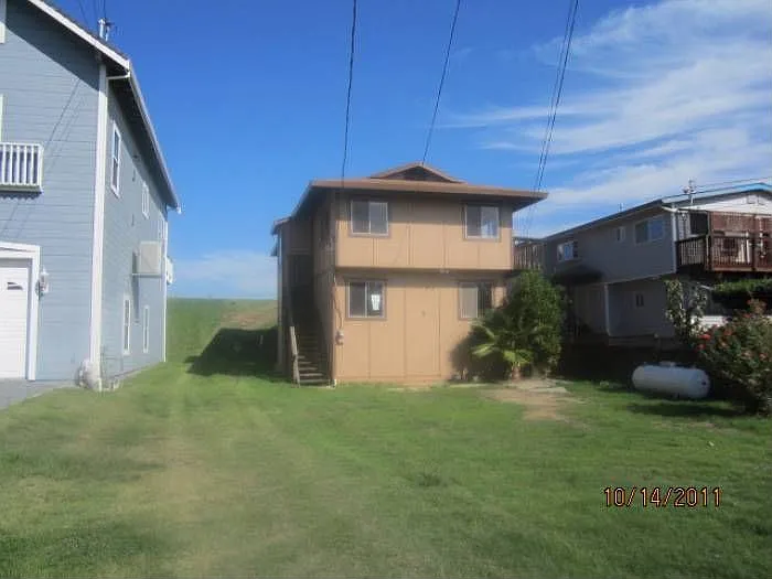 4435 Willow Way photo 1