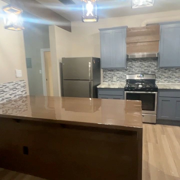 1st image of 430 Cincinnati Ave