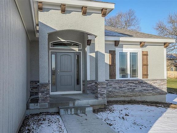 Inviting Entry with Covered Porch