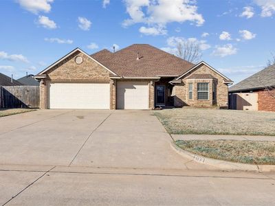 1133 S Silver Dr, Mustang, OK, 73064