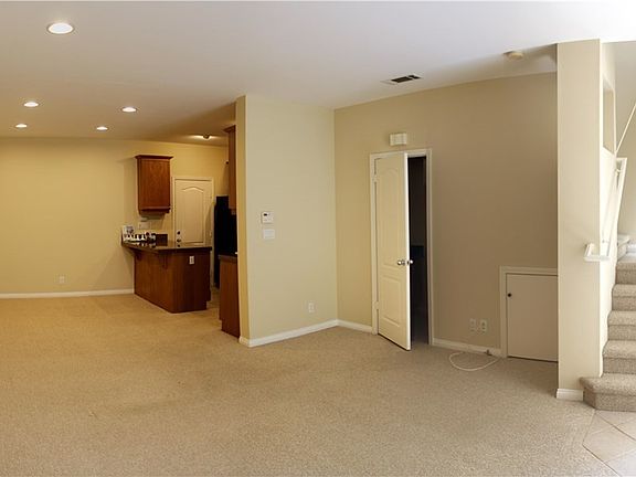 4th image of 2513 Apple Ave Unit F