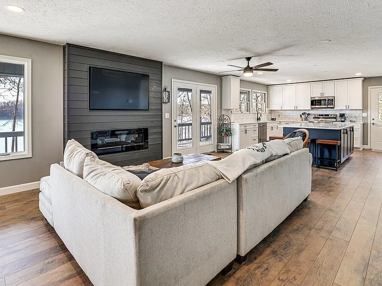 24311 Raintree Ln — Photo 7